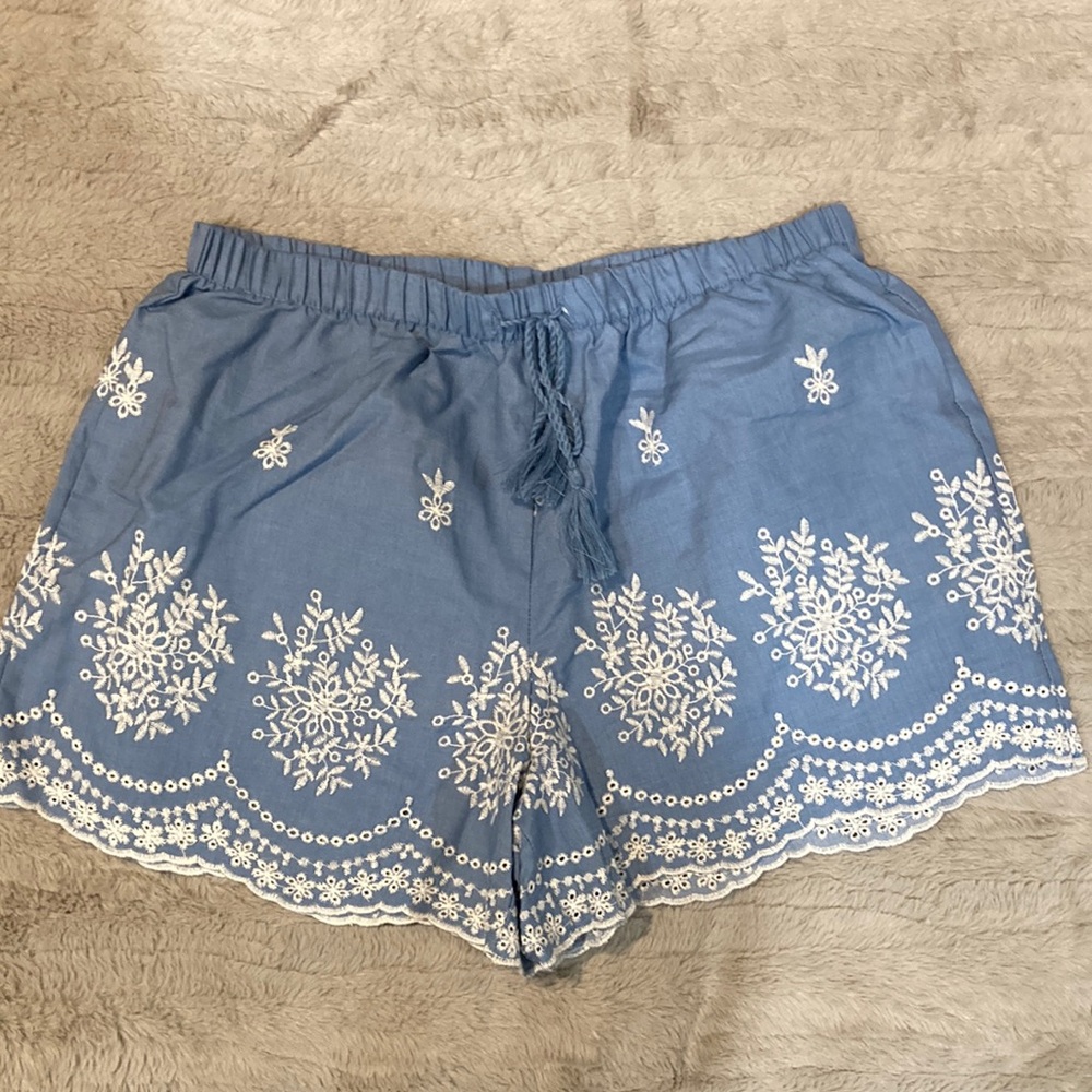 Women’s Copper Key Shorts (small) Light Blue